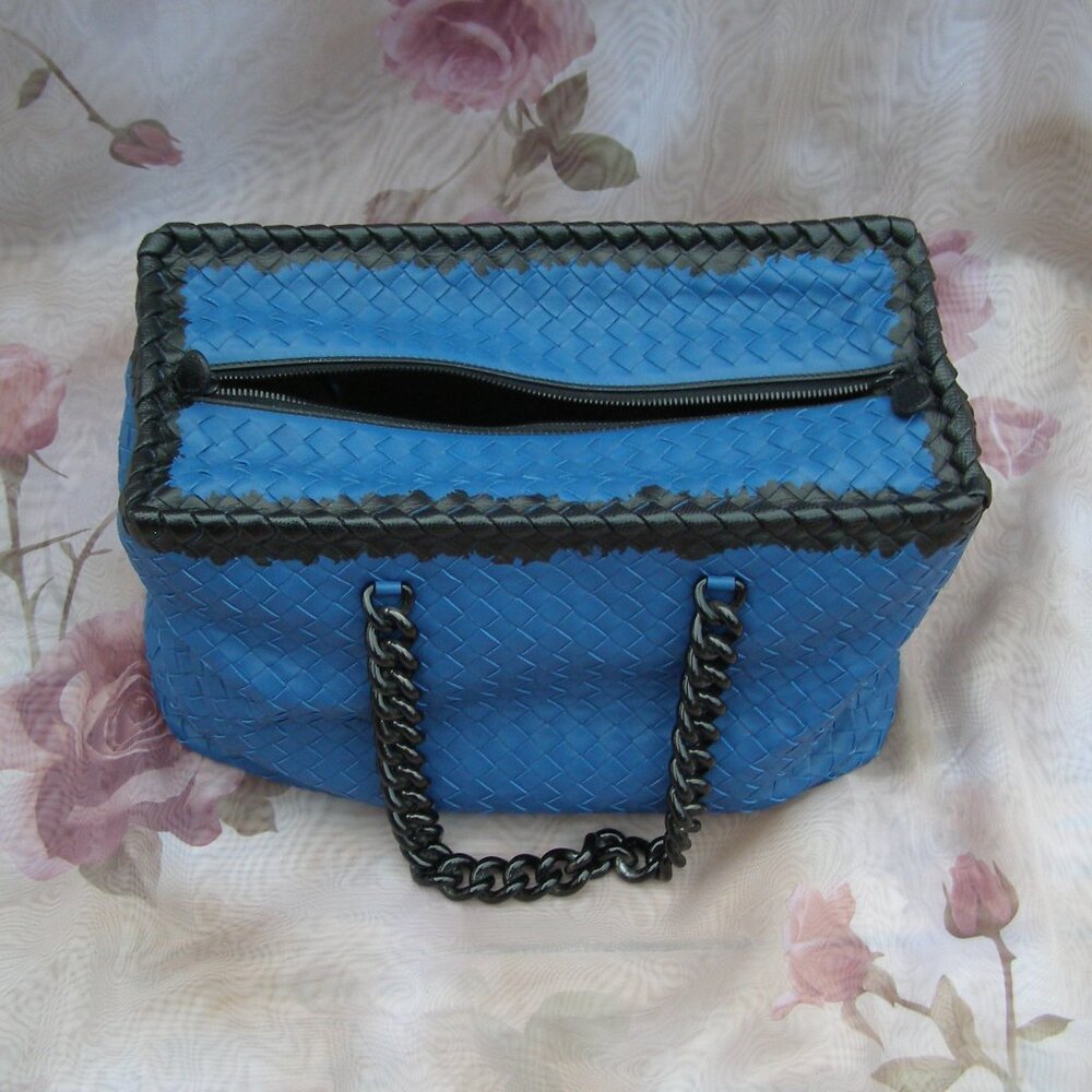 NEW Bottega Veneta Intrecciato Blue Leather Bag - Picture 16 of 16